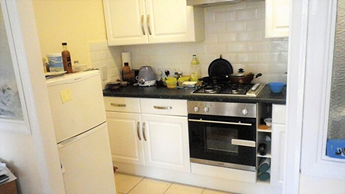 1 Bedroom Terraced House To Rent In Belgrave Road, Cranbrook, Ilford, IG1