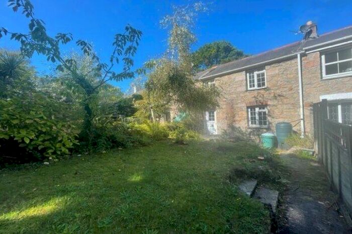 3 Bedroom Cottage To Rent In Rabys Row, Redruth, TR16