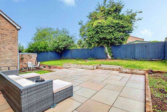 2 Bedroom End Terrace House For Sale In West Street Gardens, Stamford, PE9