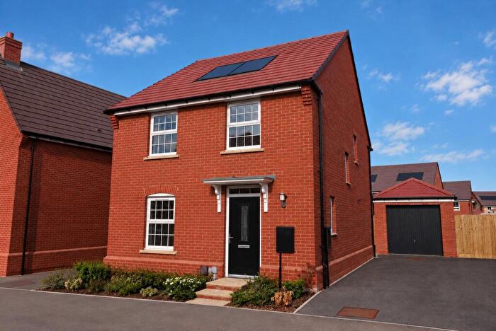 4 Bedroom Detached House For Sale In Blundell Grove, Benson, OX10
