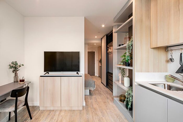 1 Bedroom Flat To Rent In College Road, Croydon, CR0