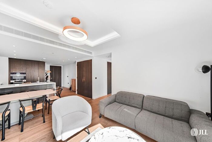 2 Bedroom Flat For Sale In Carnation Way, London, SW8