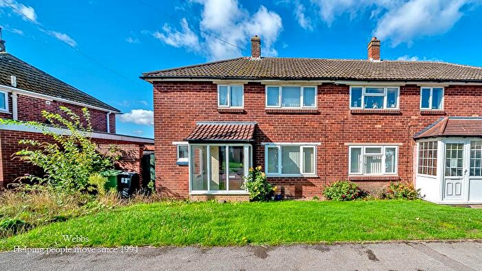 3 Bedroom Semi-detached House For Sale In Brookfield Road, Aldridge, WS9