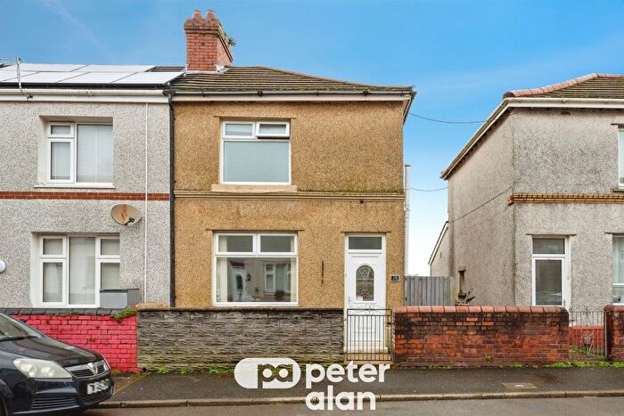 2 Bedroom End Terrace House For Sale In Wallace Road, Neath, SA11