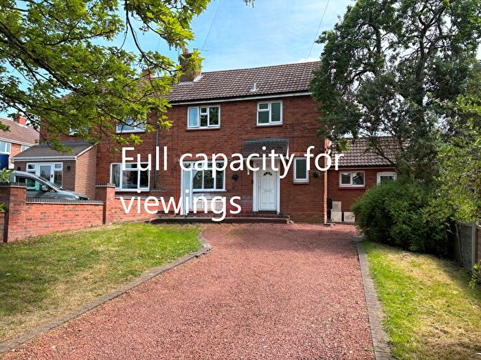 3 Bedroom Semi-Detached House To Rent In Oakdene Road, Burntwood, WS7