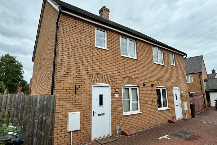 3 Bedroom Semi-Detached House To Rent In Thillans, Cranfield, Bedford, MK43