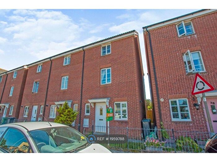 4 Bedroom Terraced House To Rent In Matthysens Way, St. Mellons, Cardiff, CF3