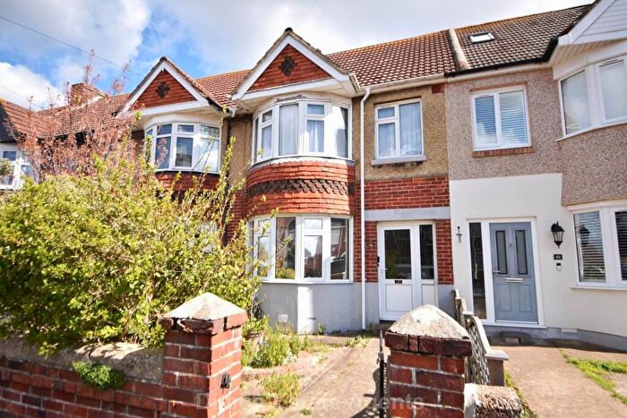 3 Bedroom Terraced House For Sale In Chantry Road, Elson, PO12