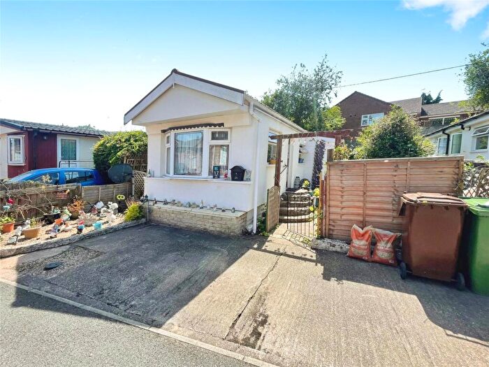 1 Bedroom Detached House For Sale In The Glen, Linthurst Newtown, Blackwell, Bromsgrove, B60