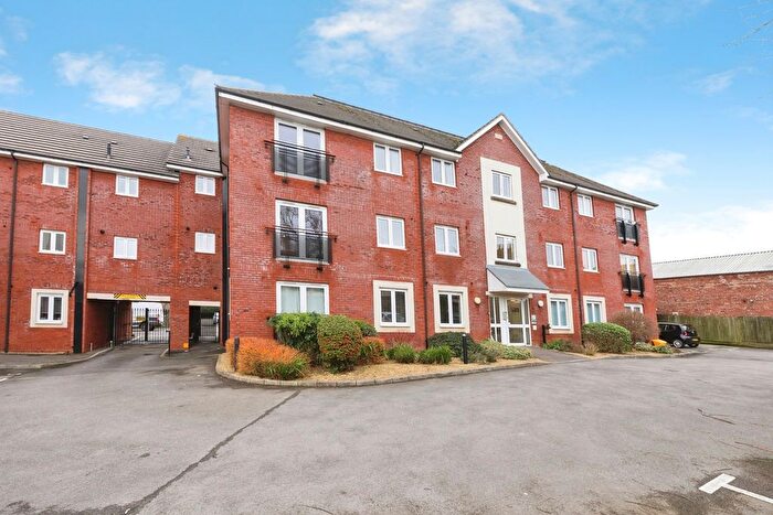 2 Bedroom Flat For Sale In Alexandra Park, Bristol, Avon, BS16