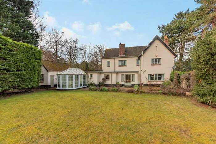 4 Bedroom Detached House For Sale In Oxford Road, Frilford Heath, Abingdon, Oxfordshire, OX13