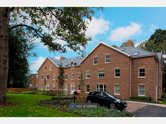 1 Bedroom Flat To Rent In Mary Crellin House, Teddington, TW11