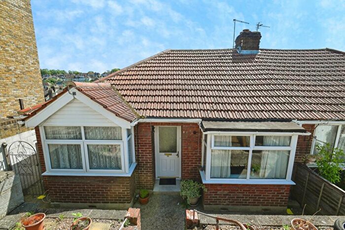 2 Bedroom Semi-Detached House For Sale In Cavendish Road, Rochester, Kent, ME1
