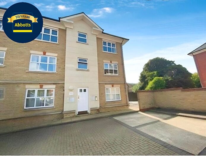 2 Bedroom Flat To Rent In Stapleford Close, Chelmsford, CM2