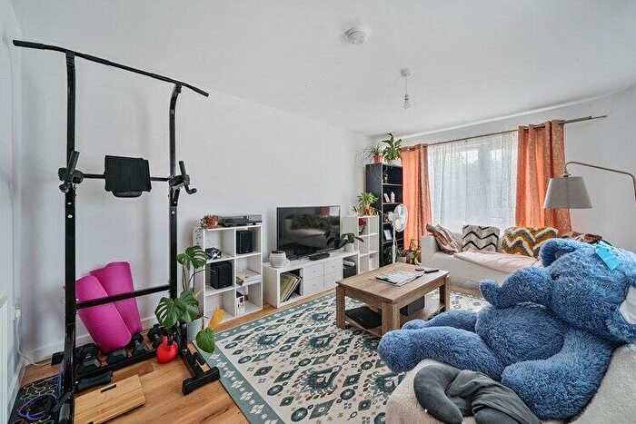 3 Bedroom Terraced House For Sale In Between Towns Road, Oxford, Oxfordshire, OX4