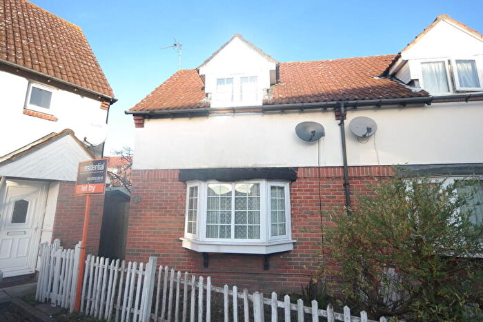 1 Bedroom House To Rent In Nickelby Close, Thamesmead, SE28