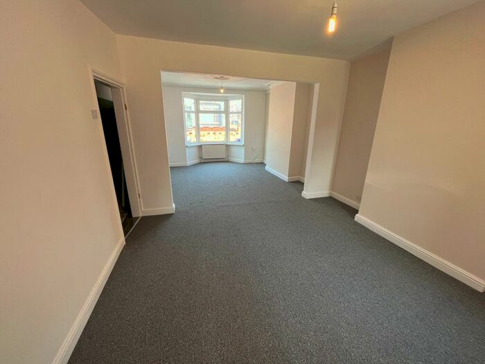 2 Bedroom Terraced House To Rent In Urban Road, Old Hexthorpe, DN4