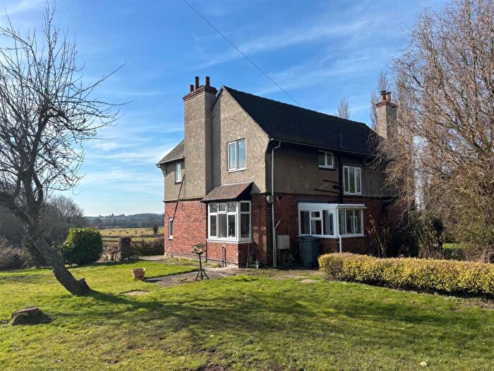 4 Bedroom Detached House To Rent In Staker Lane, Mickleover, Derby, DE3