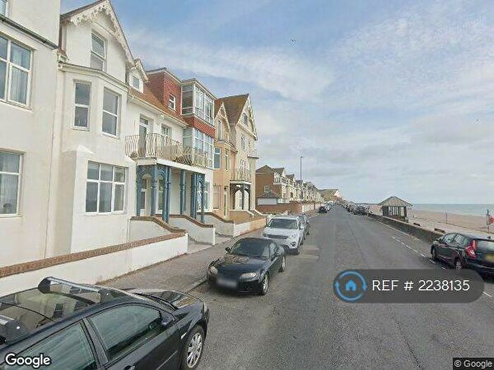 1 Bedroom Flat To Rent In The Esplanade, Seaford, BN25
