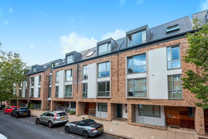 1 Bedroom Flat To Rent In Liberty Street, Stockwell, SW9