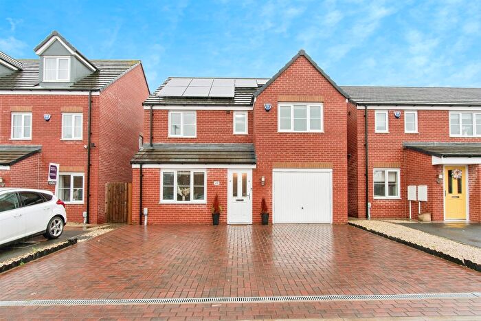 4 Bedroom Detached House For Sale In Taylor Road, Castleford, WF10