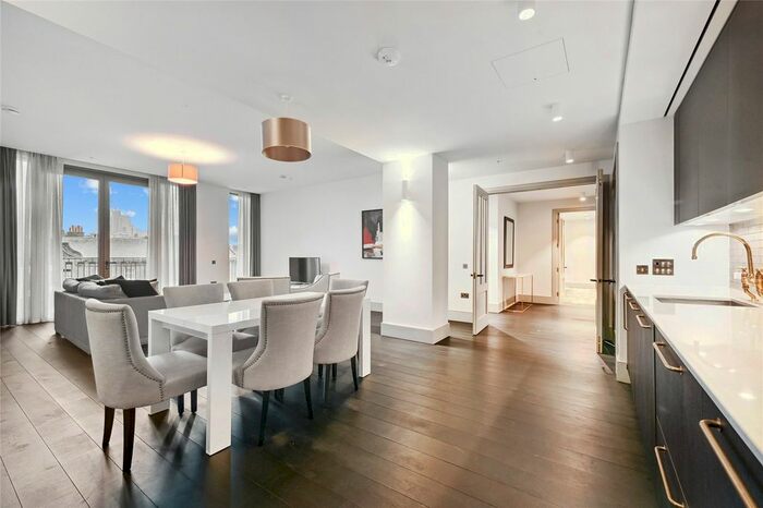 2 Bedroom Flat To Rent In Victoria Street, Westminster, London, SW1H