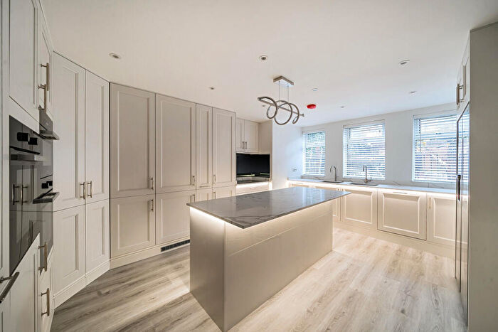 6 Bedroom Terraced House For Sale In Coolhurst Road, Crouch End, London, N8