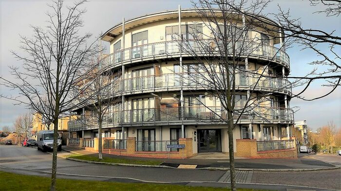 2 Bedroom Flat To Rent In Kestrel Place, Waterstone Way, Greenhithe, Kent, DA9