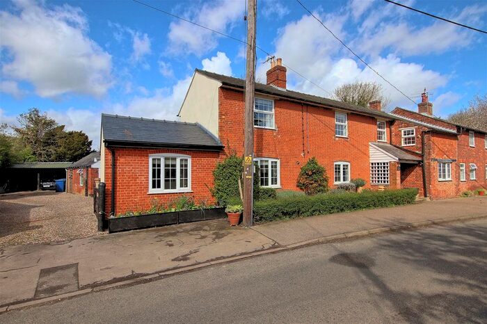 4 Bedroom Semi-Detached House For Sale In West Wicken Road, Horseheath, Cambridge, CB21