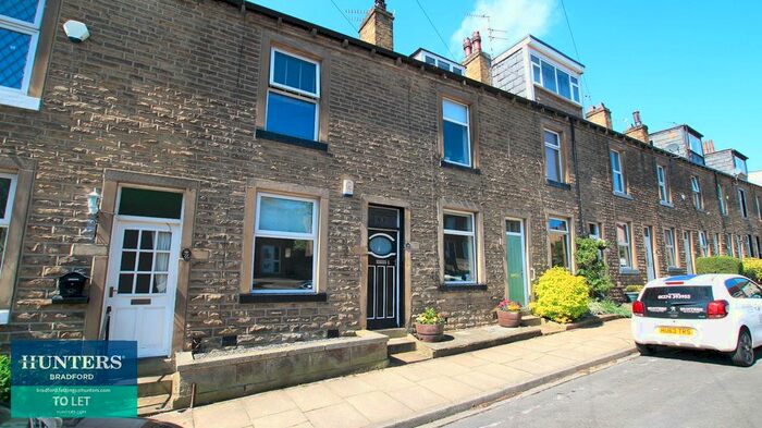 4 Bedroom Terraced House To Rent In Belgrave Road, Bingley, BD16