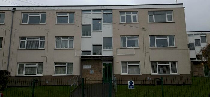 2 Bedroom Flat To Rent In Wolverhampton Street, Darlaston, Wednesbury, WS10