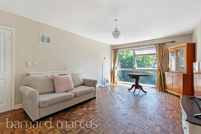 1 Bedroom Flat For Sale In Devonshire Road, Sutton, SM2