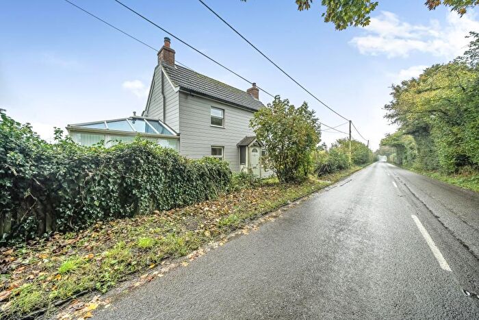 2 Bedroom Detached House For Sale In Lambourn Woodlands, Berkshire, RG17