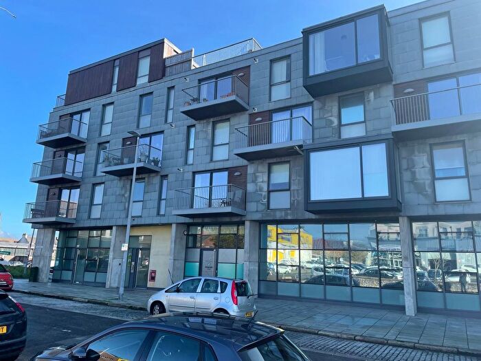 2 Bedroom Flat For Sale In Hobart Street, Millbay, PL1