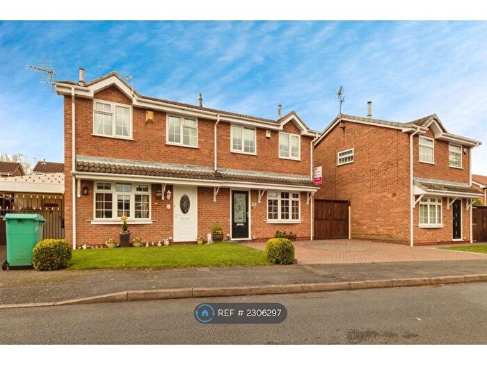 3 Bedroom Semi-Detached House To Rent In Lancaster Way, Nottingham, NG8