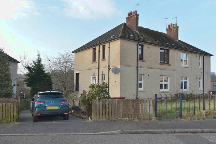 2 Bedroom Flat For Sale In Haining Terrace, Whitecross, Linlithgow, West Lothian, EH49