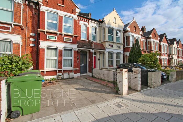 1 Bedroom Flat To Rent In Gleneagle Road, London, SW16