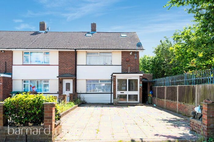 3 Bedroom Property To Rent In Littleton Road, Ashford, TW15