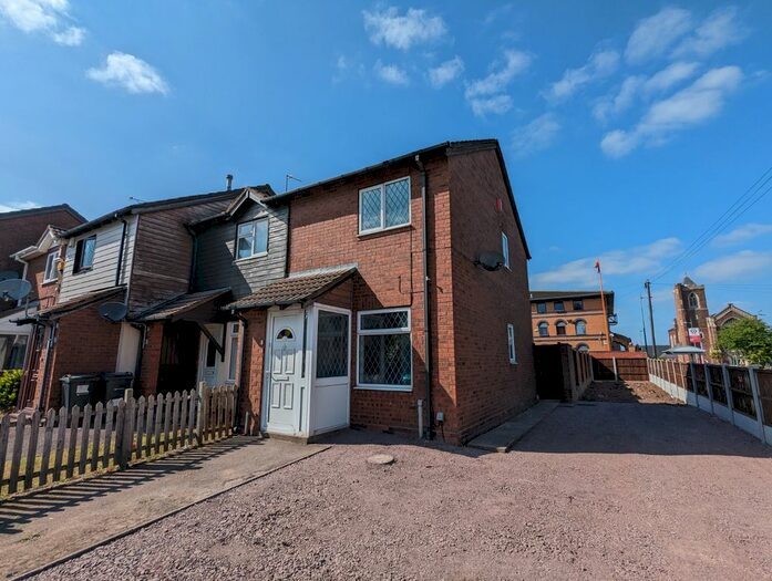 2 Bedroom End Of Terrace House To Rent In Old Postway, Birmingham, B19