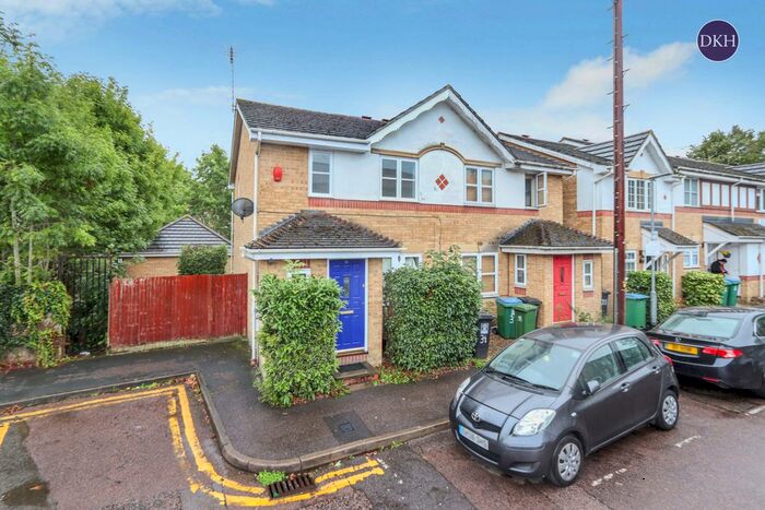 3 Bedroom Semi-Detached House To Rent In Kings Close, Watford, Hertfordshire, WD18