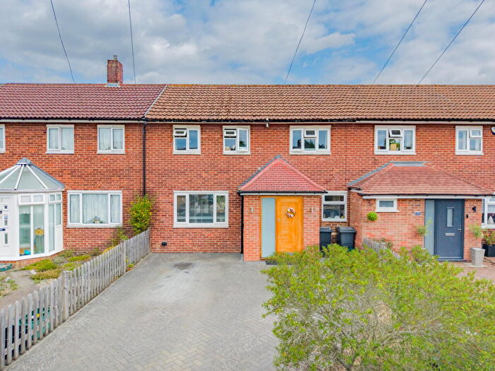 3 Bedroom Terraced House For Sale In Cranbrook Close, Bromley, BR2