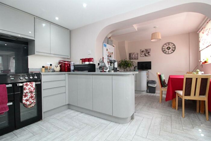 5 Bedroom Semi-Detached House For Sale In Rydal Avenue, Ramsgate, CT11