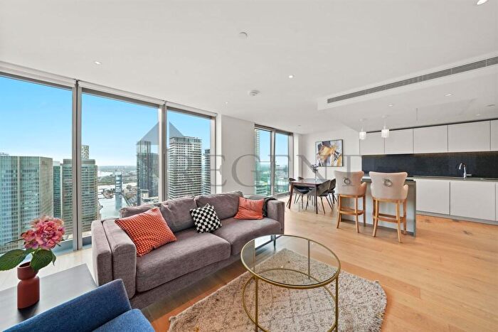 2 Bedroom Apartment To Rent In Landmark Pinnacle, Marsh Wall, E14