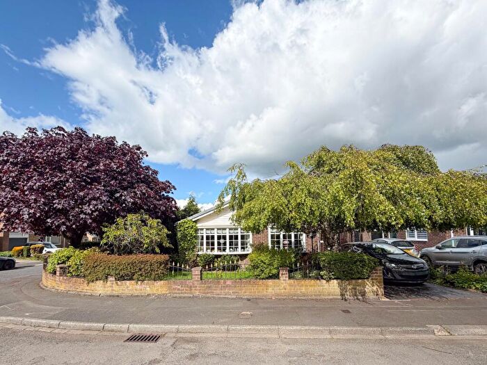2 Bedroom Detached Bungalow For Sale In Hartburn Drive, Chapel Park, Newcastle Upon Tyne, NE5