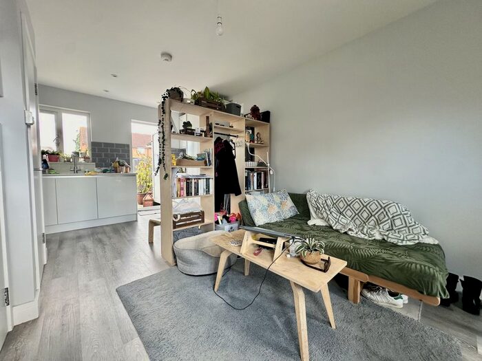 1 Bedroom Terraced House To Rent In Martham Close, Thamesmead, SE28