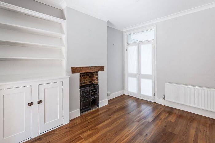 3 Bedroom End Terrace House To Rent In Ref: Gf - Norbury Road, Reigate, RH2