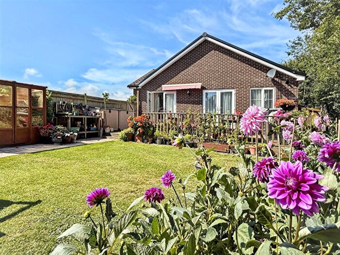 2 Bedroom Detached Bungalow For Sale In Sevenoaks Road, Eastbourne, BN23