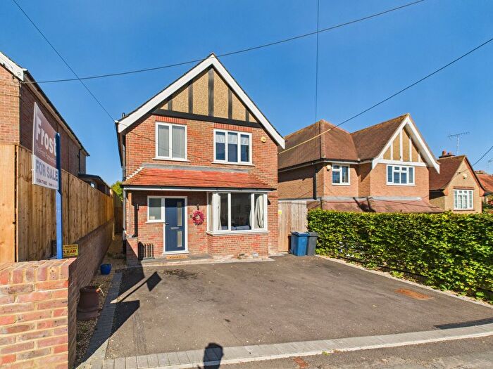 3 Bedroom Detached House For Sale In Lowndes Avenue, Chesham, Buckinghamshire, HP5