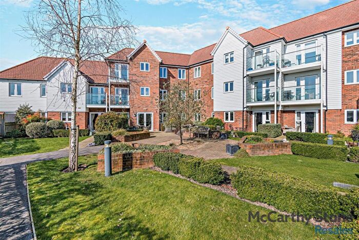 2 Bedroom Flat For Sale In Oak Tree Court, Smallhythe Road, Tenterden, TN30