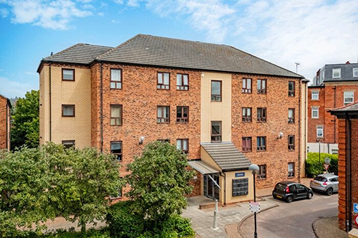 1 Bedroom Flat For Sale In Moore, Woodlands Village, Wakefield., WF1
